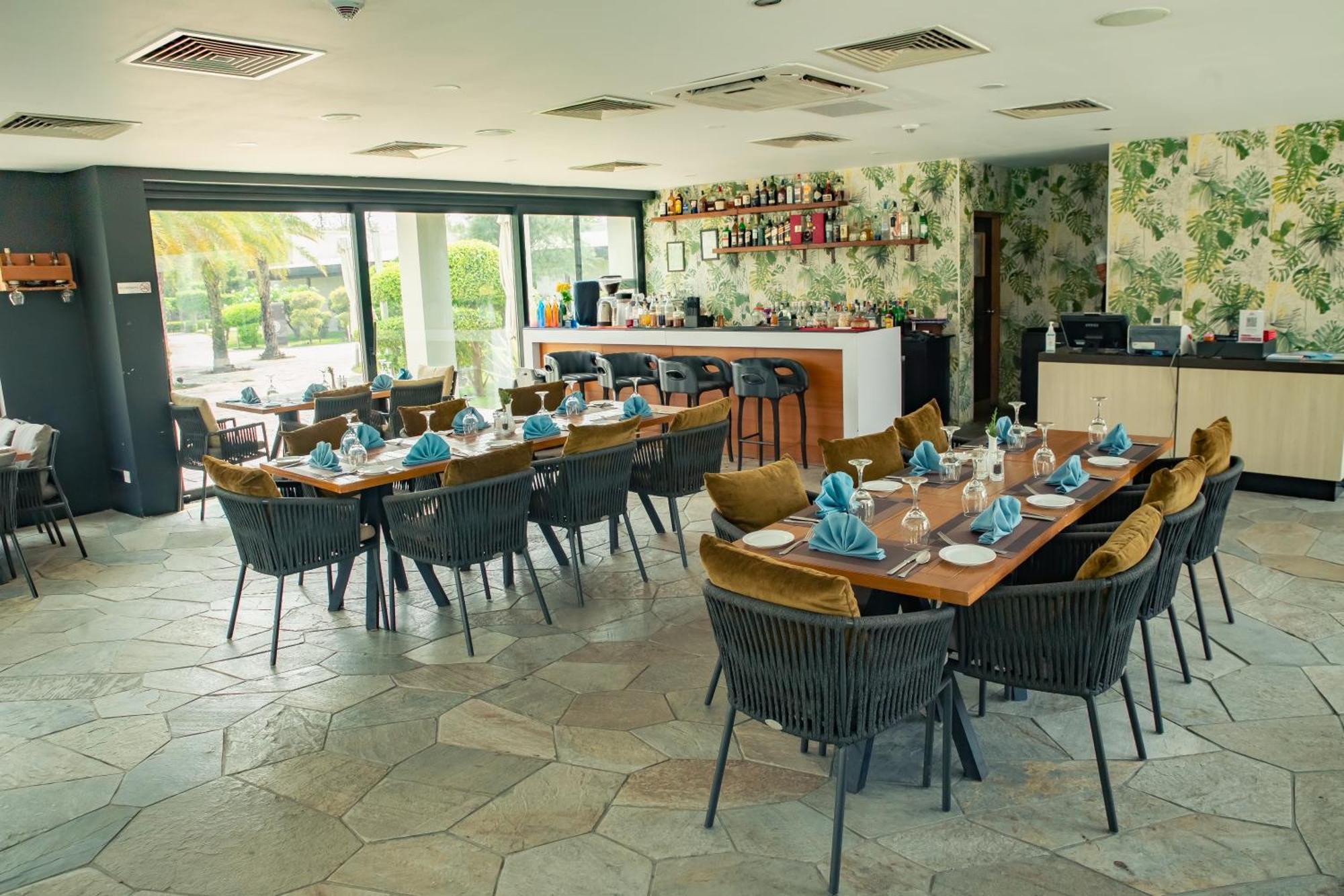 Tiger Palace Resort Bhairāhawā Eksteriør billede