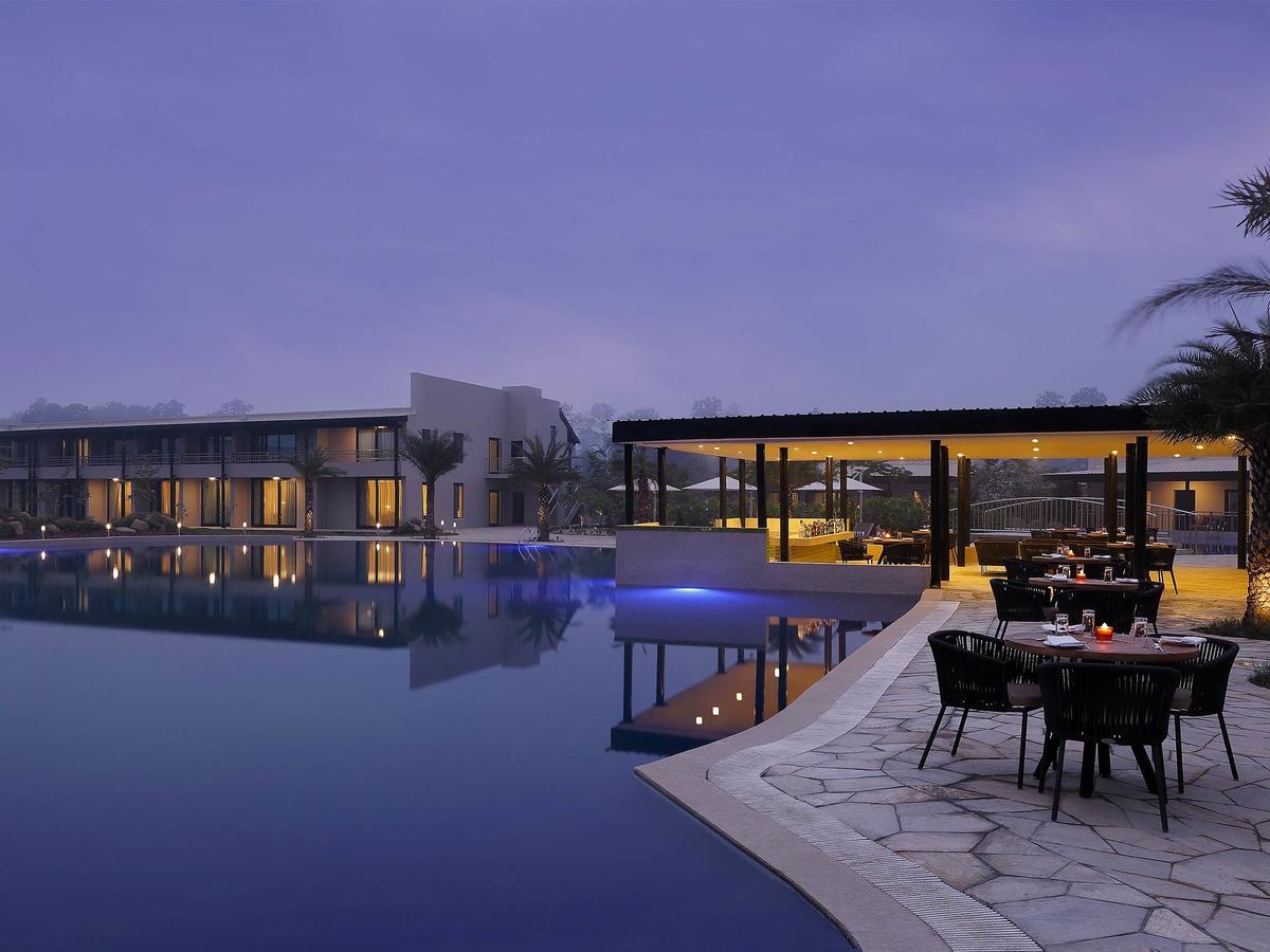 Tiger Palace Resort Bhairāhawā Eksteriør billede